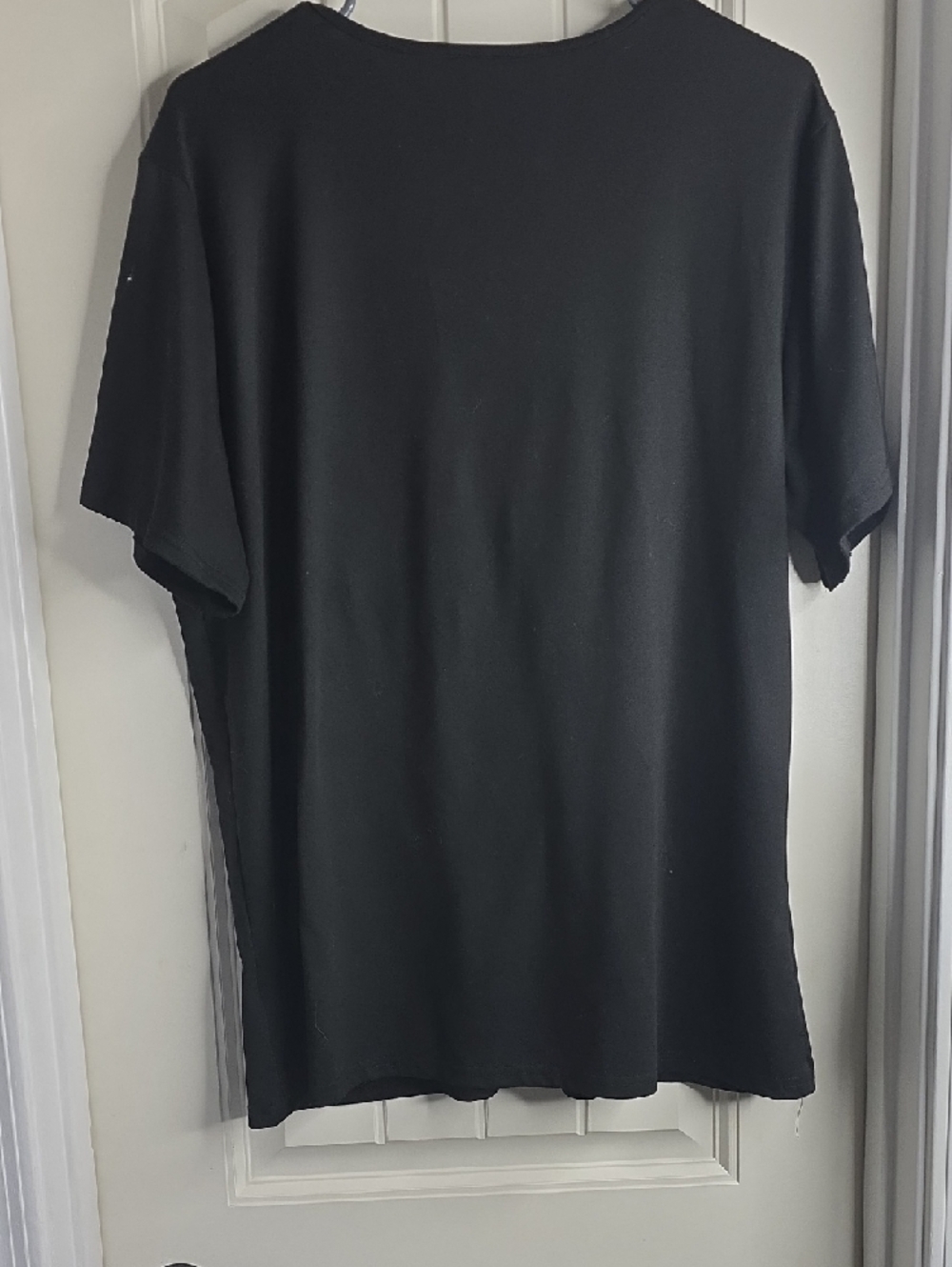 Black Embroidered V-Neck Women’s Top with Floral Motif - Picture 4 of 4